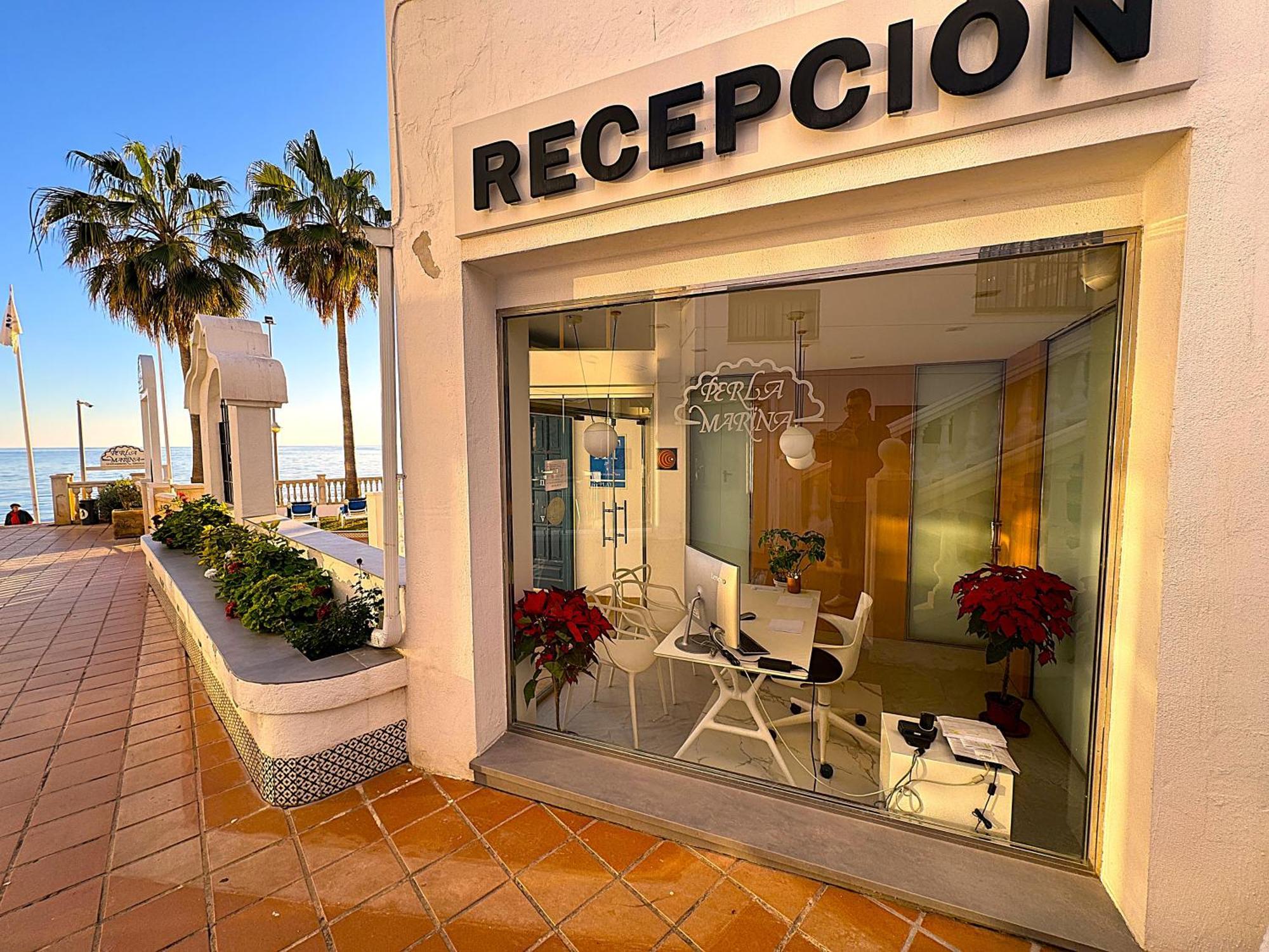 Apartamentos Perla Marina Нерха Экстерьер фото